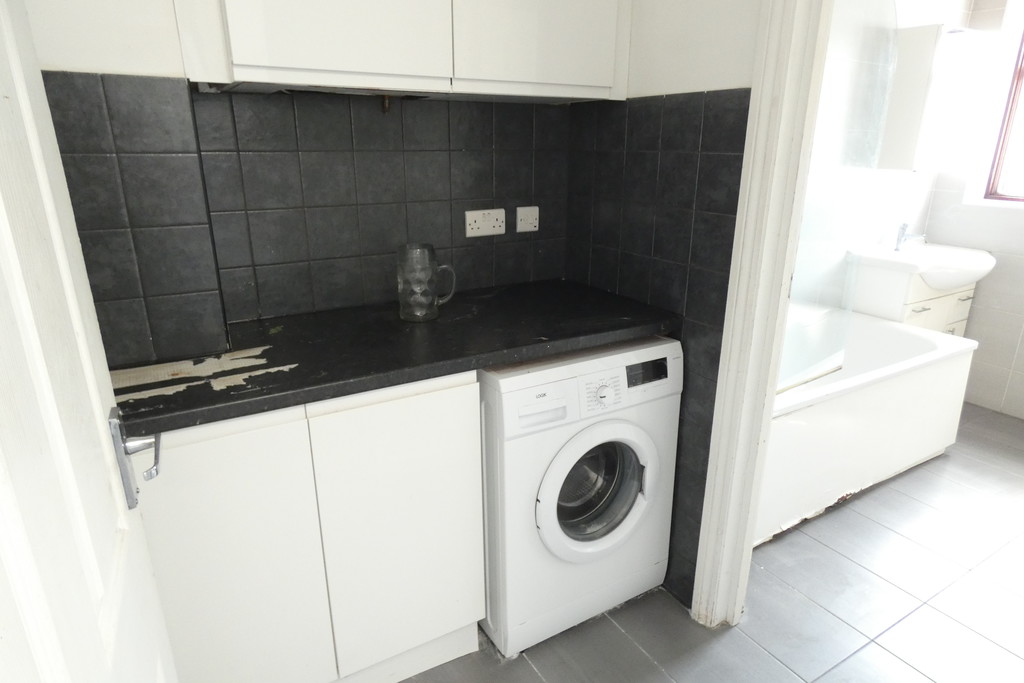 4 bed terraced house to rent in Northcote Avenue, Southall  - Property Image 5