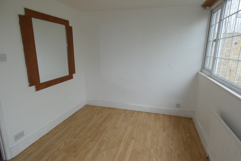 2 bed terraced house to rent in Patricia Close, Berkshire  - Property Image 11