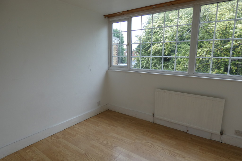 2 bed terraced house to rent in Patricia Close, Berkshire  - Property Image 12