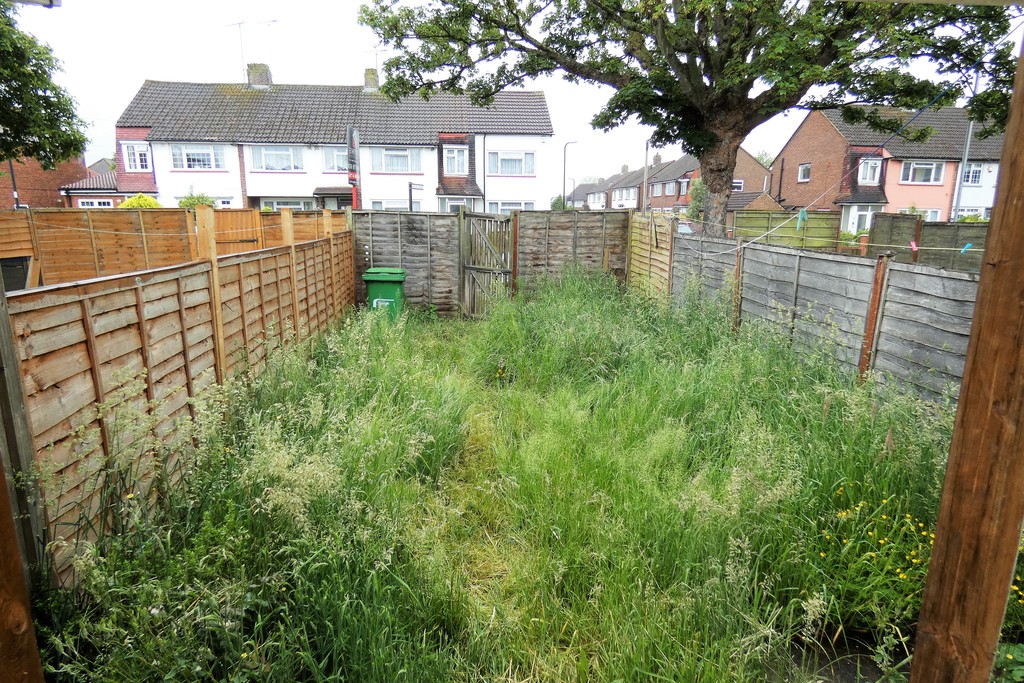 2 bed terraced house to rent in Patricia Close, Berkshire  - Property Image 4