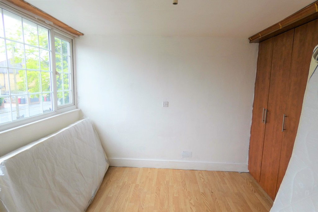 2 bed terraced house to rent in Patricia Close, Berkshire  - Property Image 8