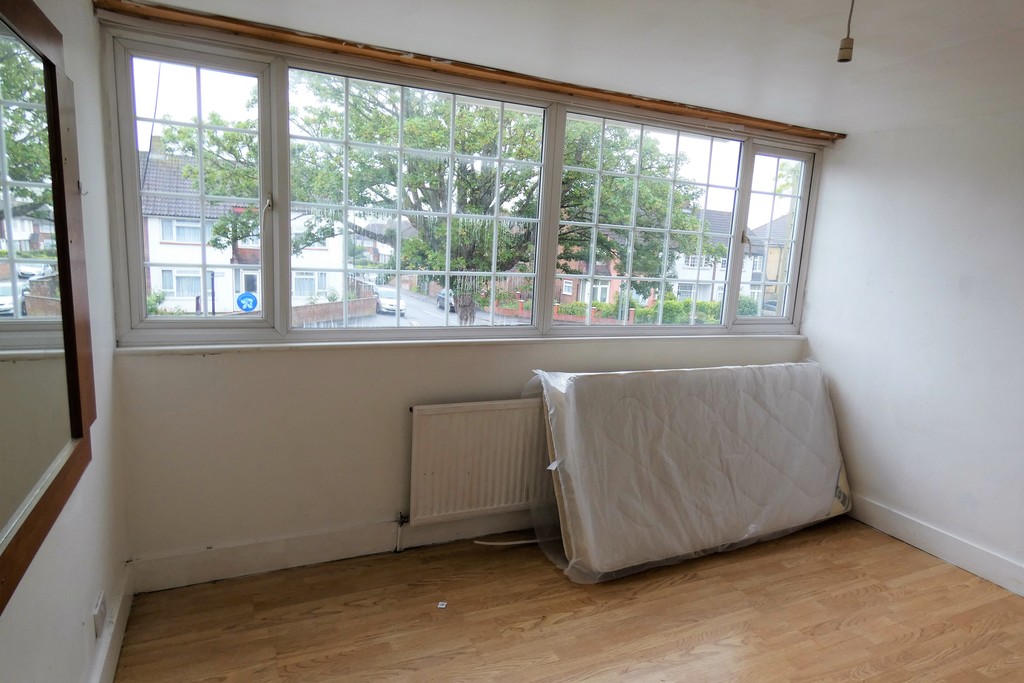 2 bed terraced house to rent in Patricia Close, Berkshire 8