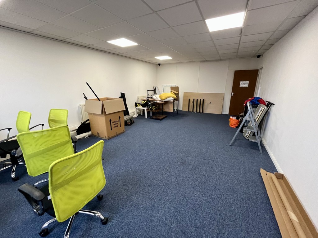 To rent in Staines Road, Hounslow - Property Image 2