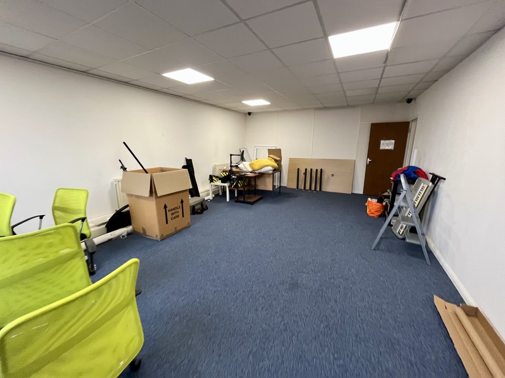 To rent in Staines Road, Hounslow - Property Image 3