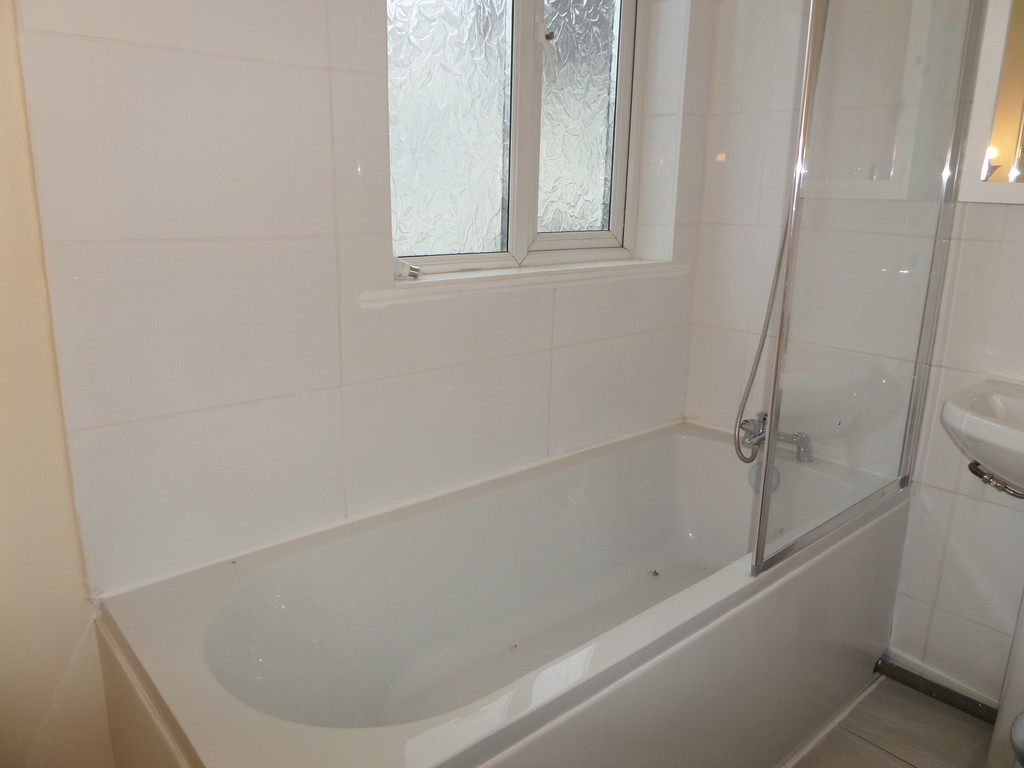 3 bed semi-detached house to rent in Ellington Road, Hounslow  - Property Image 10