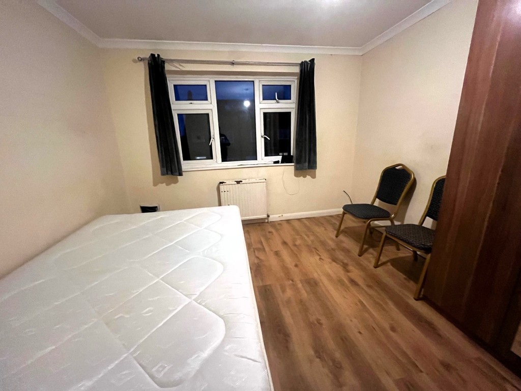 1 bed house share to rent in Wellington Road, Feltham  - Property Image 2