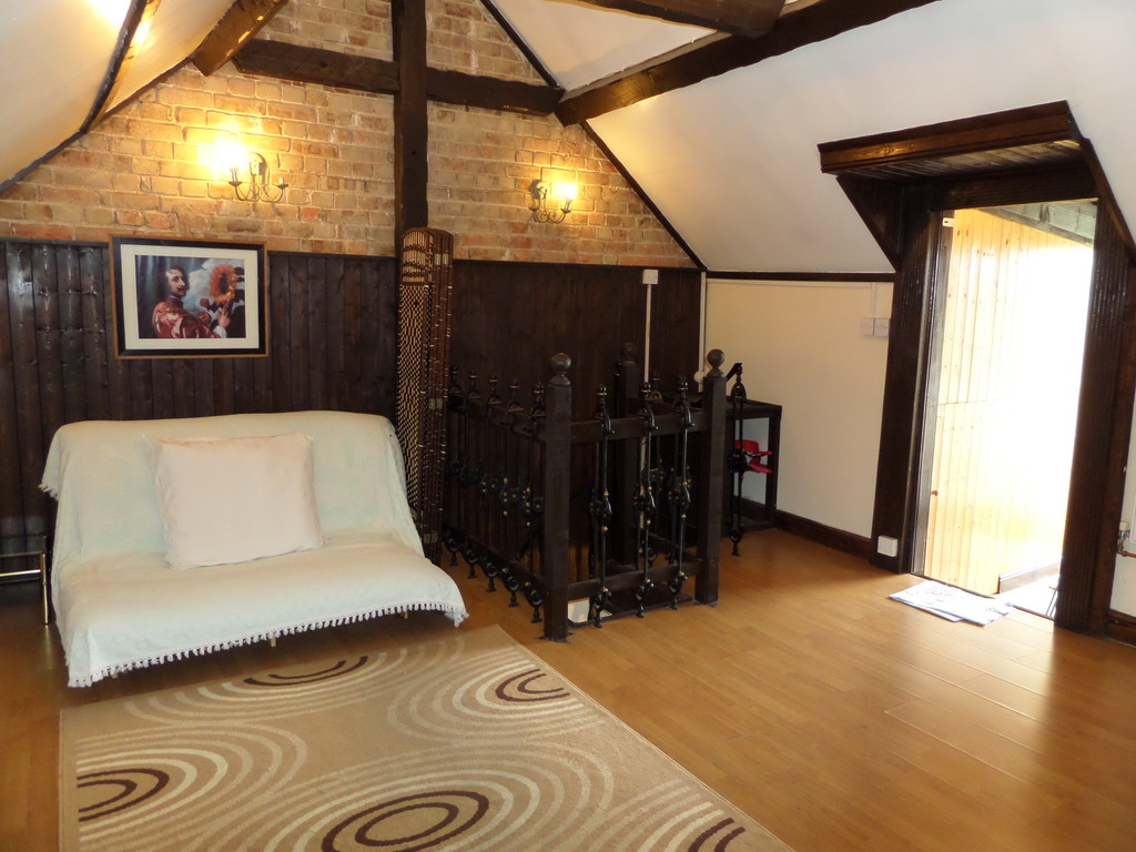 2 bed flat for sale in Staines Road, Feltham 13