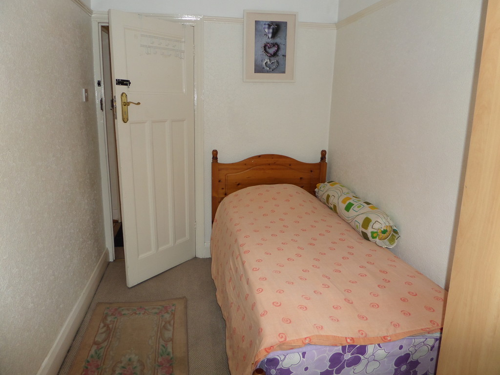 2 bed flat for sale in Staines Road, Feltham  - Property Image 18