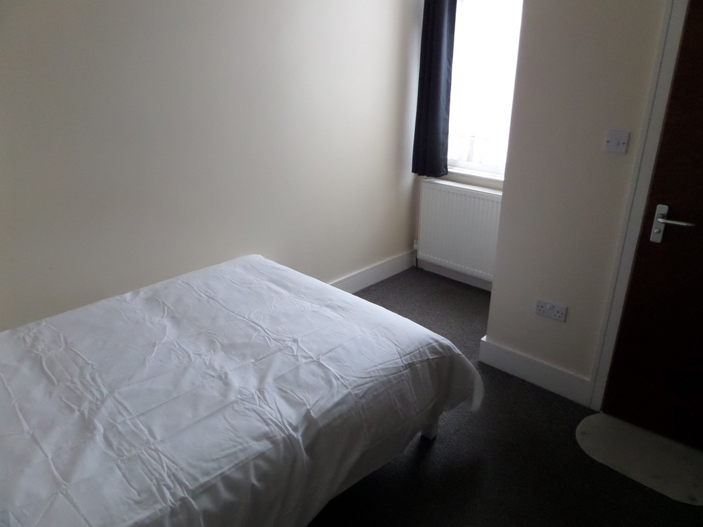 1 bed house share to rent in Lady Margaret Road, Southall - Property Image 1
