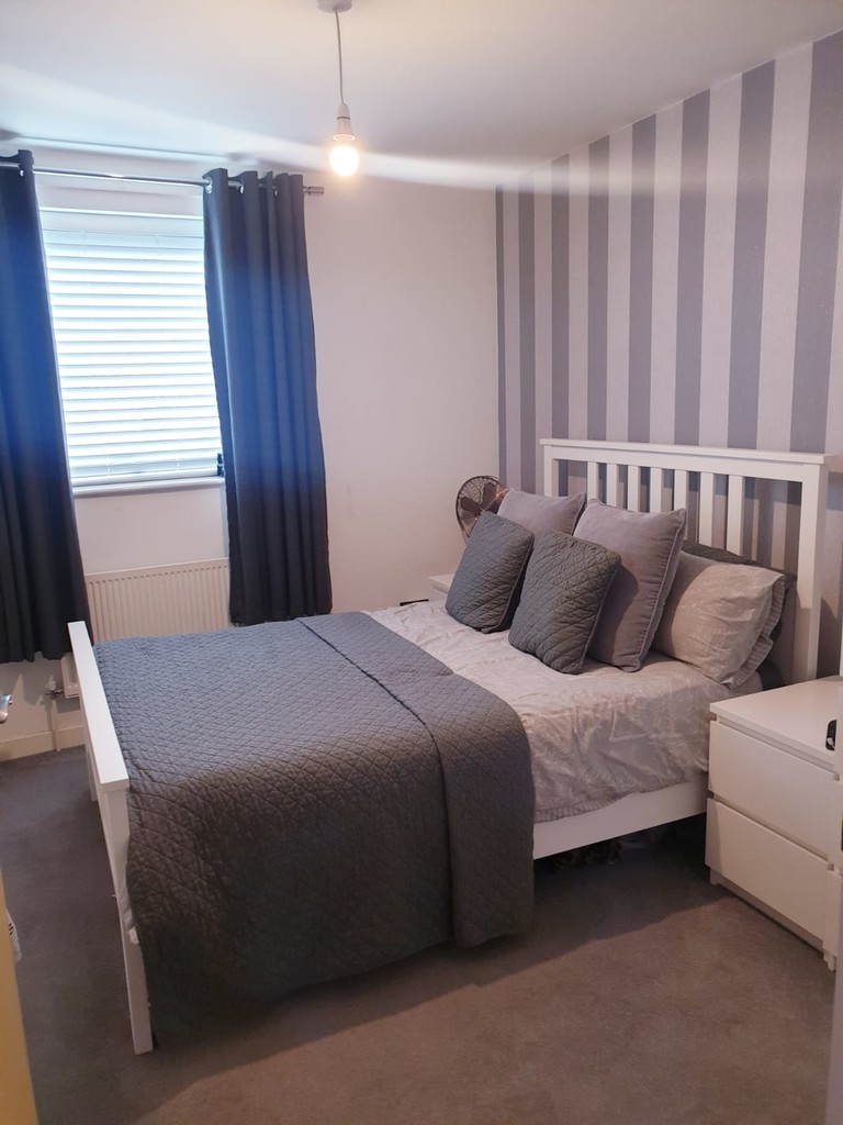 2 bed apartment for sale in Page Road, Feltham  - Property Image 6