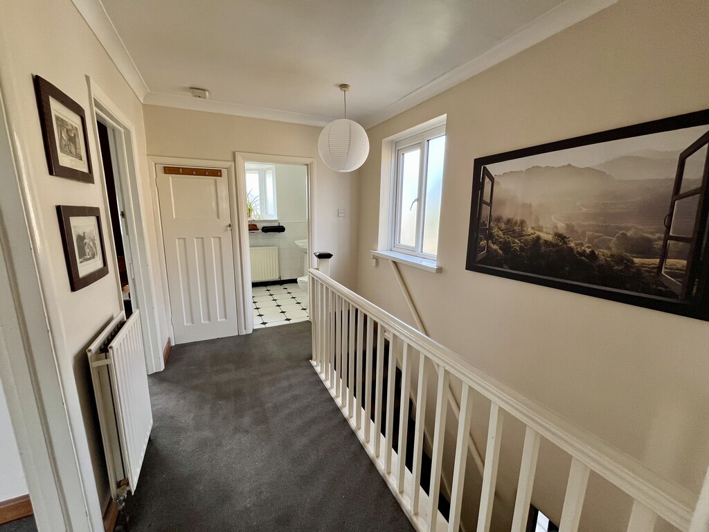 2 bed apartment to rent in Bedfont Lane, Feltham 4