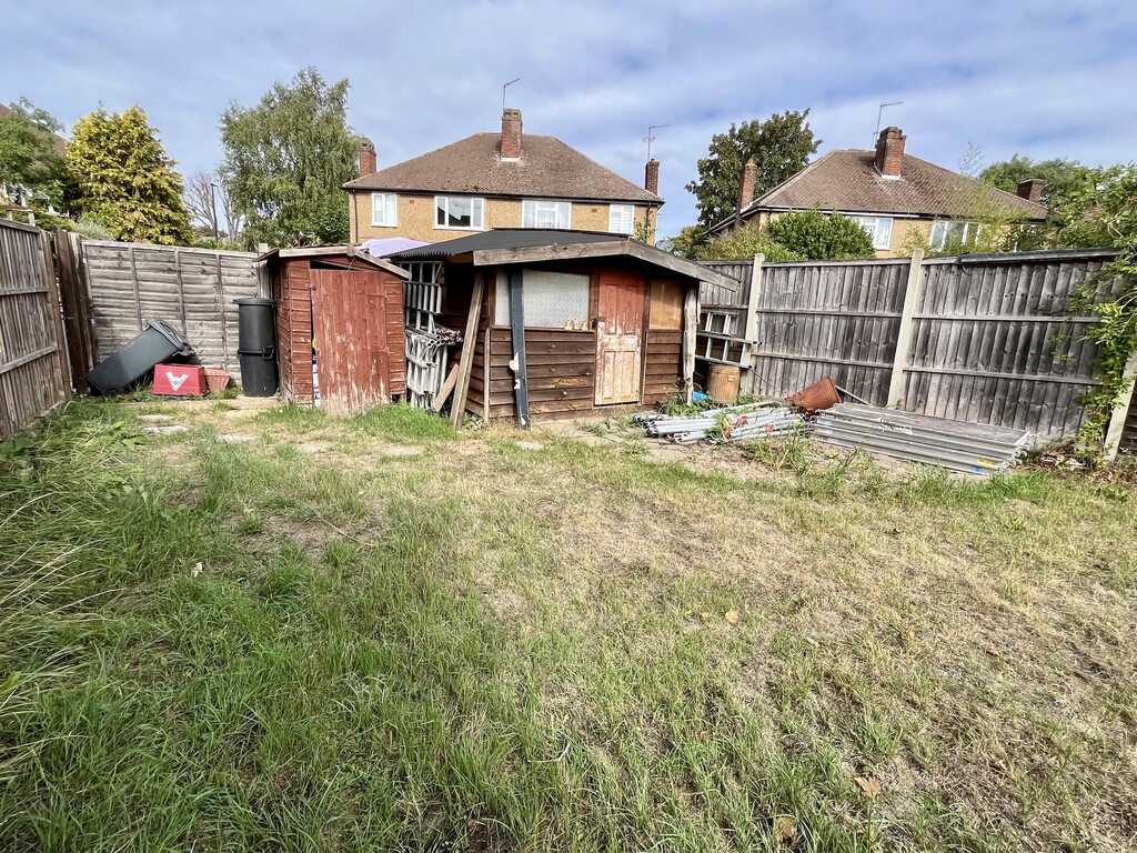 2 bed apartment to rent in Bedfont Lane, Feltham 12