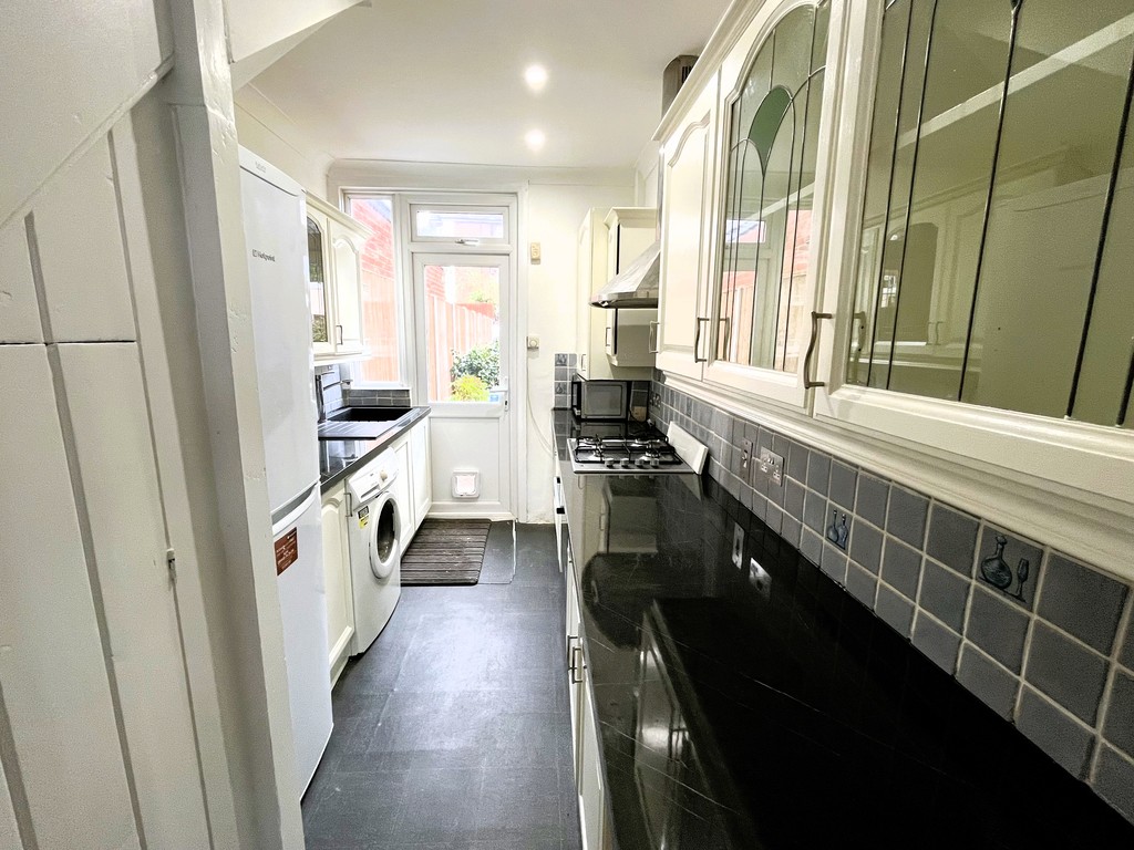 3 bed terraced house to rent in Mornington Road, Greenford  - Property Image 5