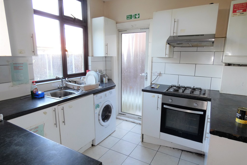 1 bed house share to rent in Mount Road, Hayes 2