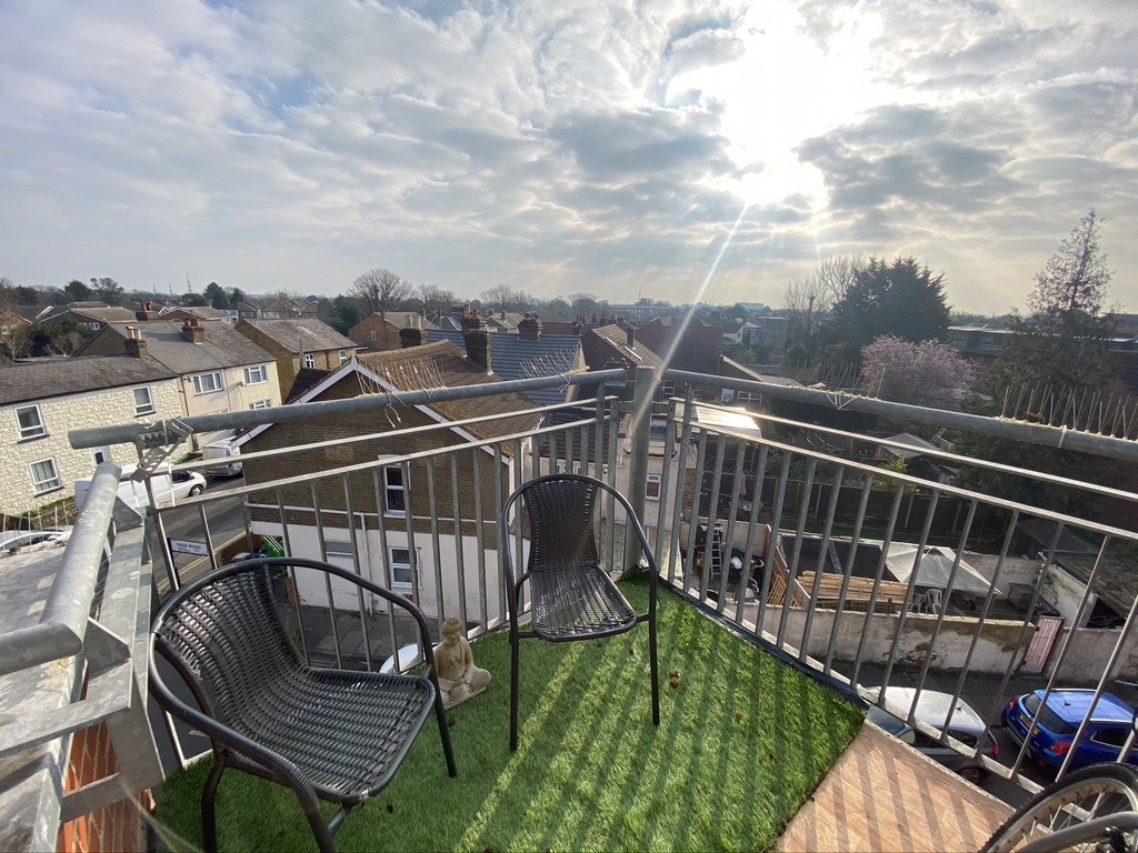 1 bed flat to rent in New Road, Feltham 3