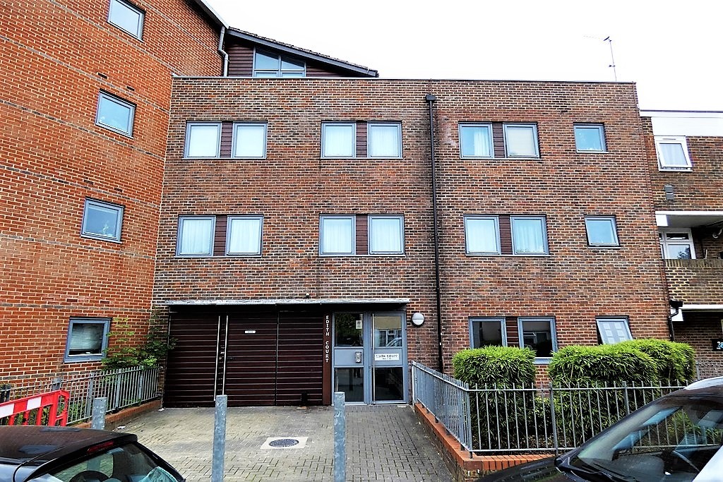 1 bed flat to rent in New Road, Feltham 13