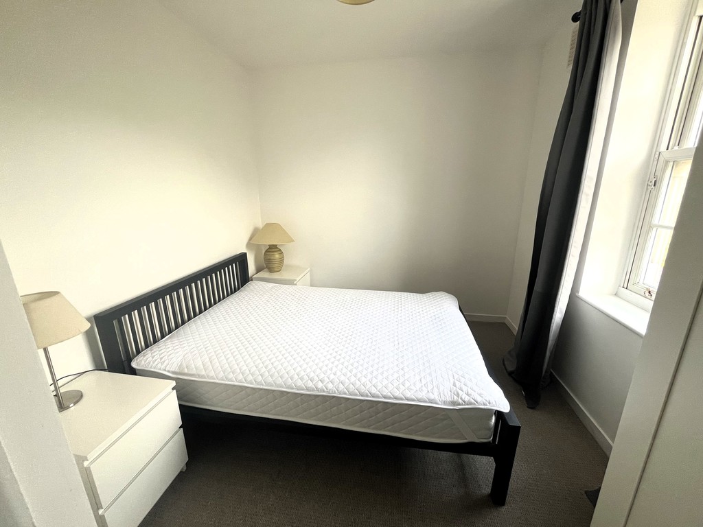 2 bed flat to rent in Carnwath House, Fulham 12