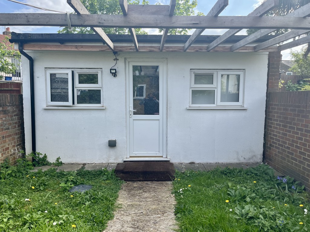 1 bed flat to rent in Bath Road, Middlesex 7