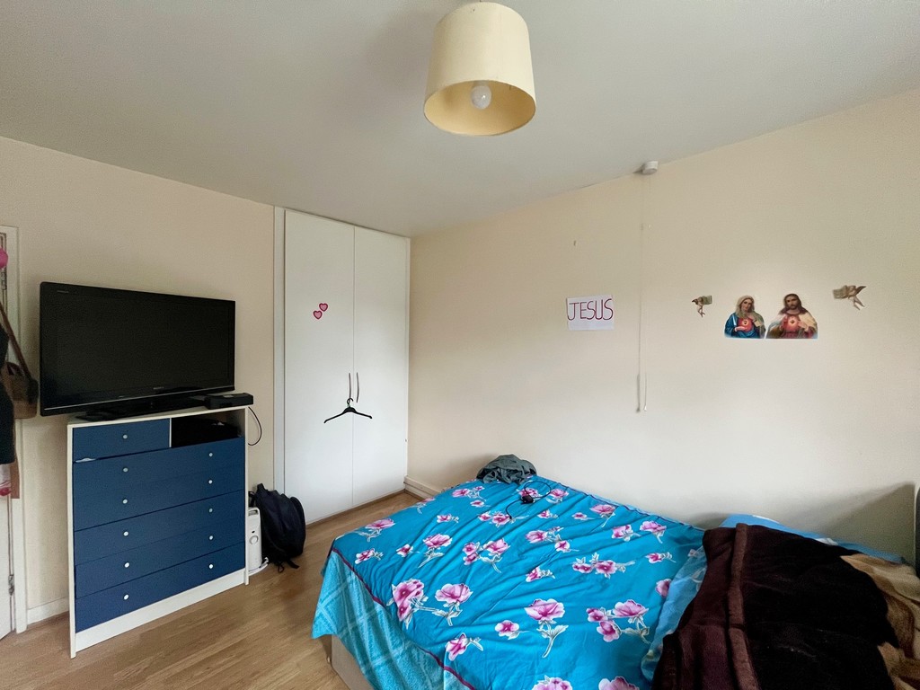 2 bed flat for sale in Bath Road, Hounslow 9