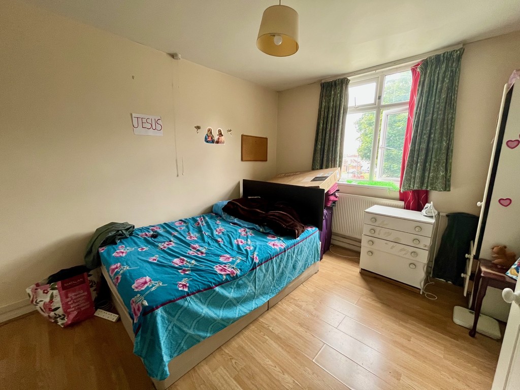 2 bed flat for sale in Bath Road, Hounslow 10