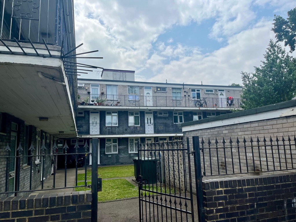 2 bed flat for sale in Bath Road, Hounslow 18