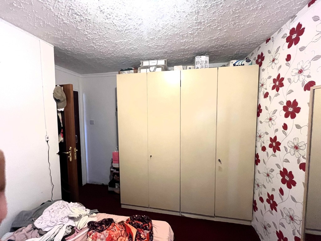 3 bed end of terrace house for sale in Minet Drive, Hayes  - Property Image 7