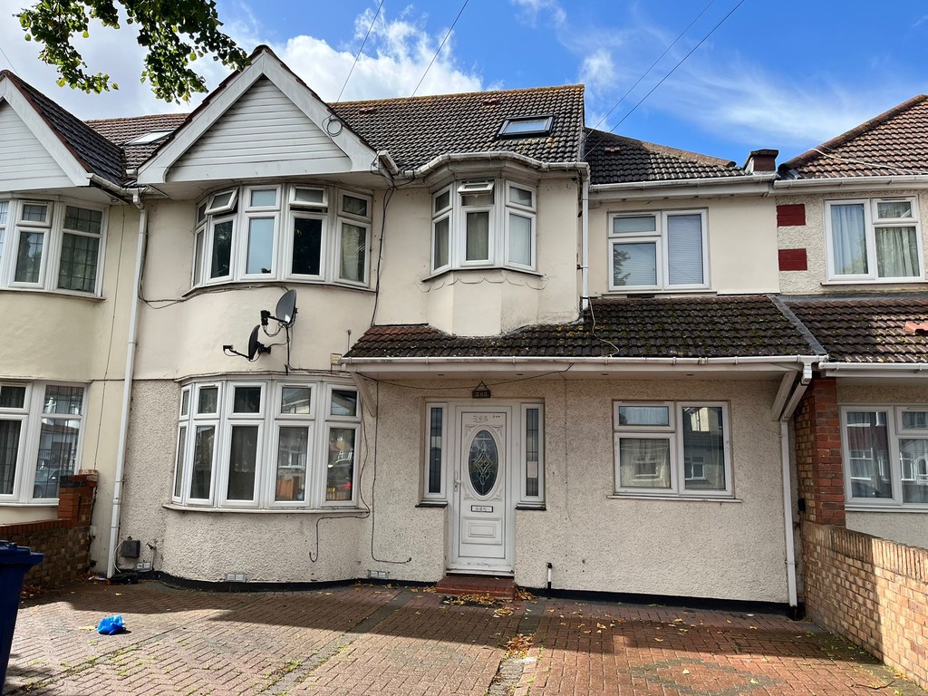 1 bed house share to rent in Lady Margaret Road, Middlesex - Property Image 1