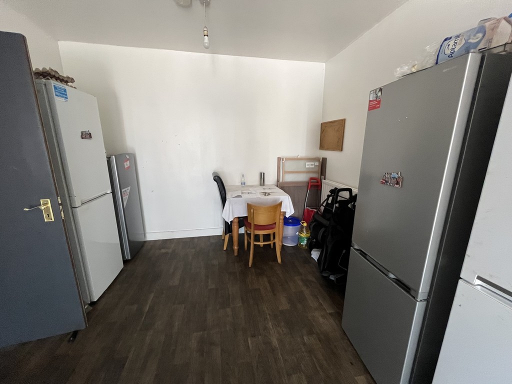 1 bed house share to rent in Lady Margaret Road, Southall 3