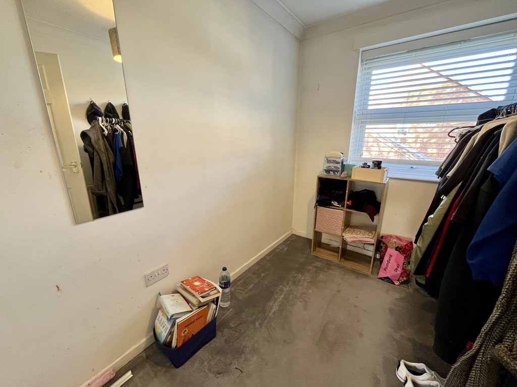 3 bed detached house for sale in Milton Gardens, Staines 12