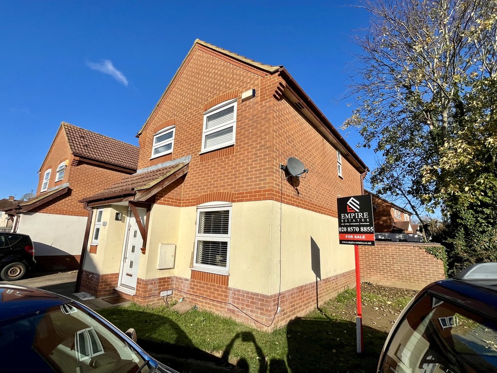 3 bed detached house for sale in Milton Gardens, Staines  - Property Image 20