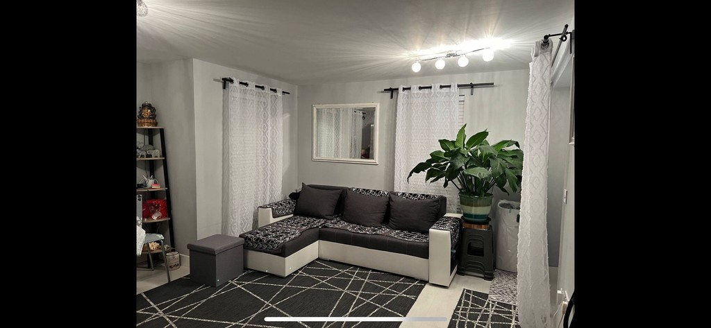 2 bed apartment for sale in Page Road, Feltham  - Property Image 11