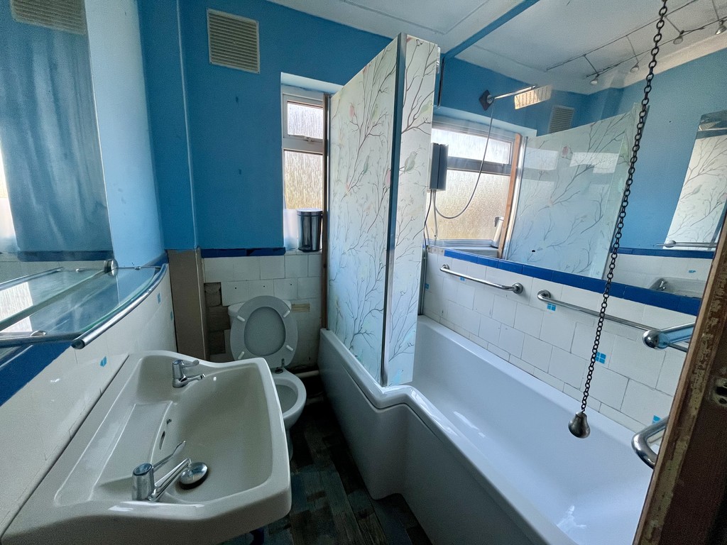 2 bed terraced house for sale in Hounslow Road, Feltham  - Property Image 7