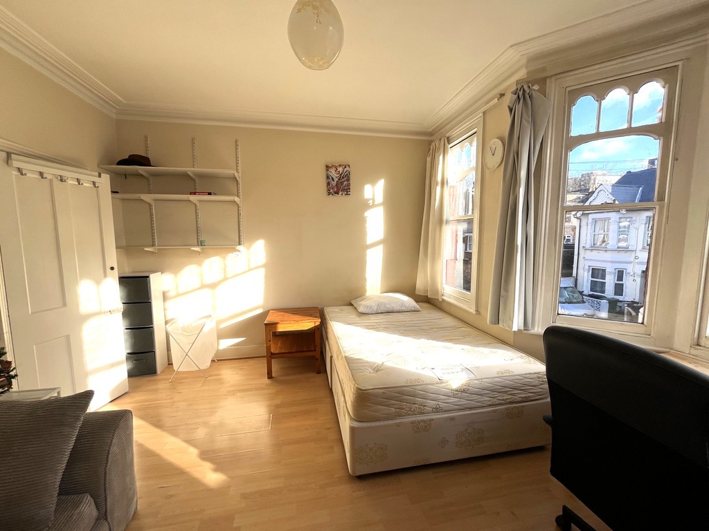 3 bed terraced house for sale in Parfrey Street, London 15