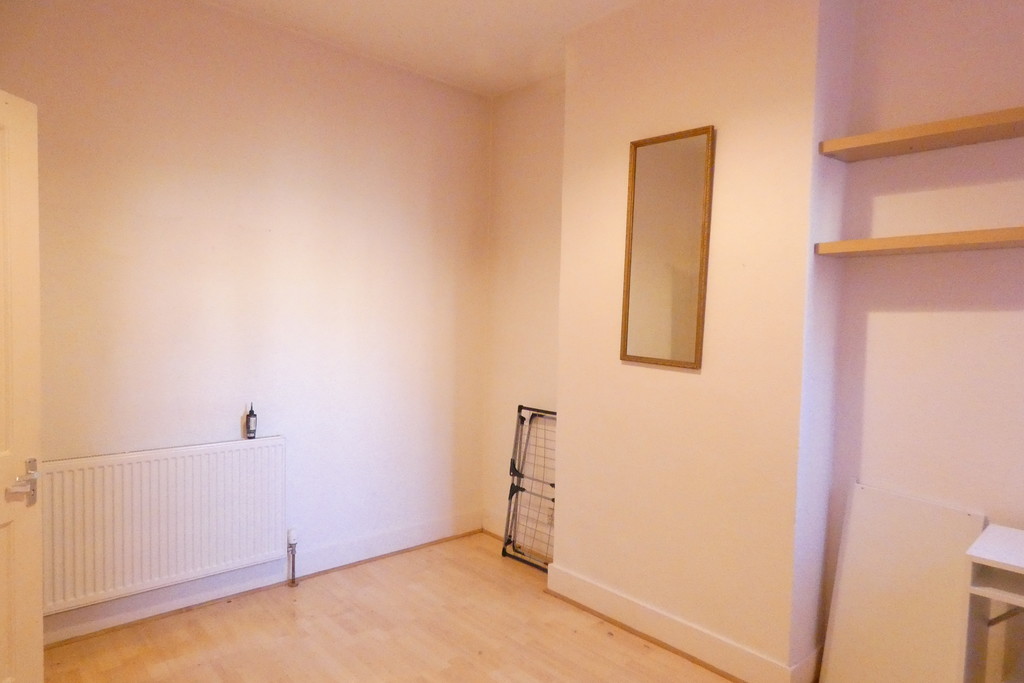 3 bed terraced house for sale in Parfrey Street, London 18