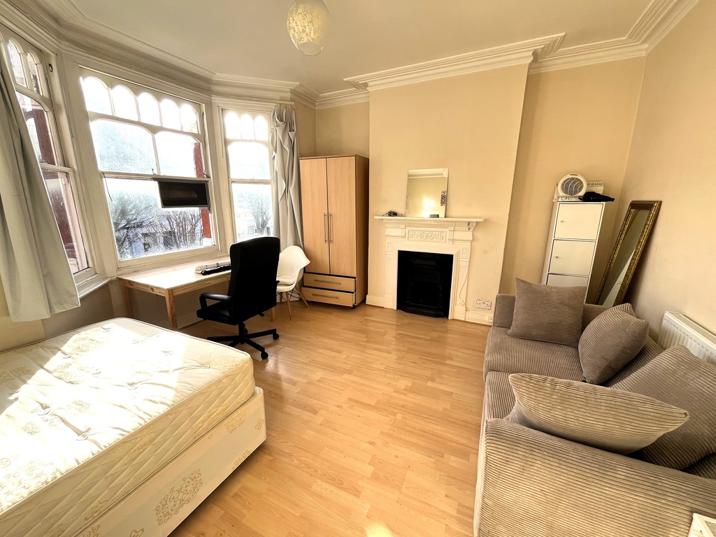 3 bed terraced house for sale in Parfrey Street, London  - Property Image 13