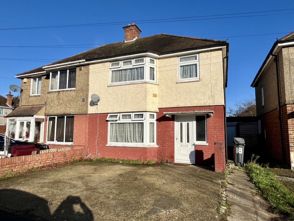 3 bed semi-detached house to rent in Orchard Avenue, Feltham 13