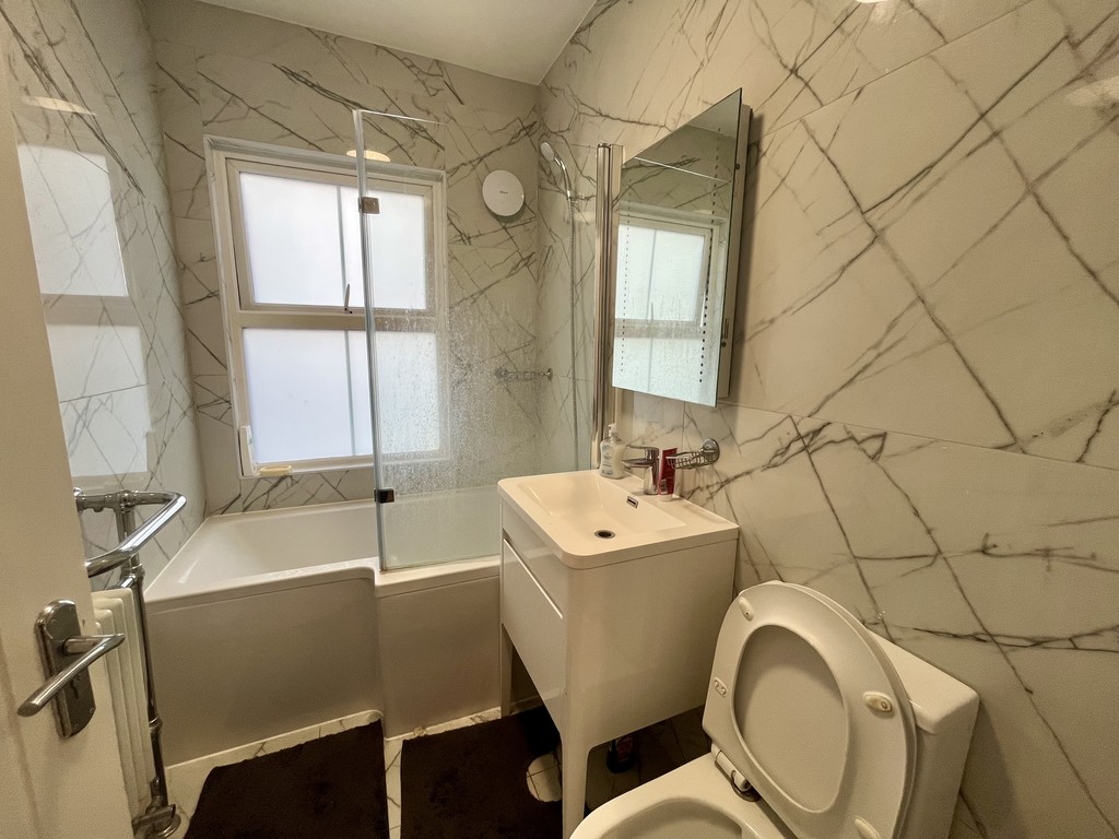 House share to rent in Staines Road, Feltham  - Property Image 3