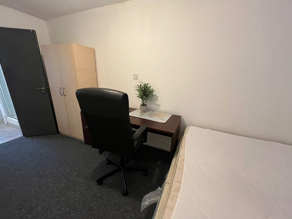 1 bed house share to rent in Lady Margaret Road, Middlesex  - Property Image 5