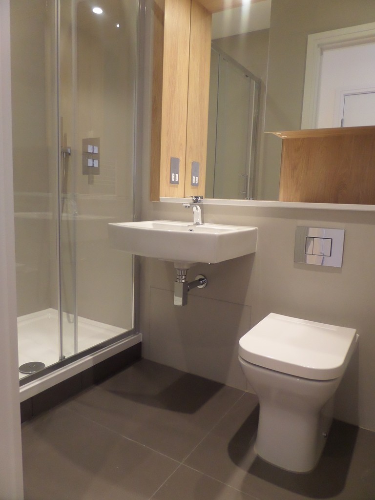 1 bed studio flat to rent in High Street, Slough  - Property Image 4