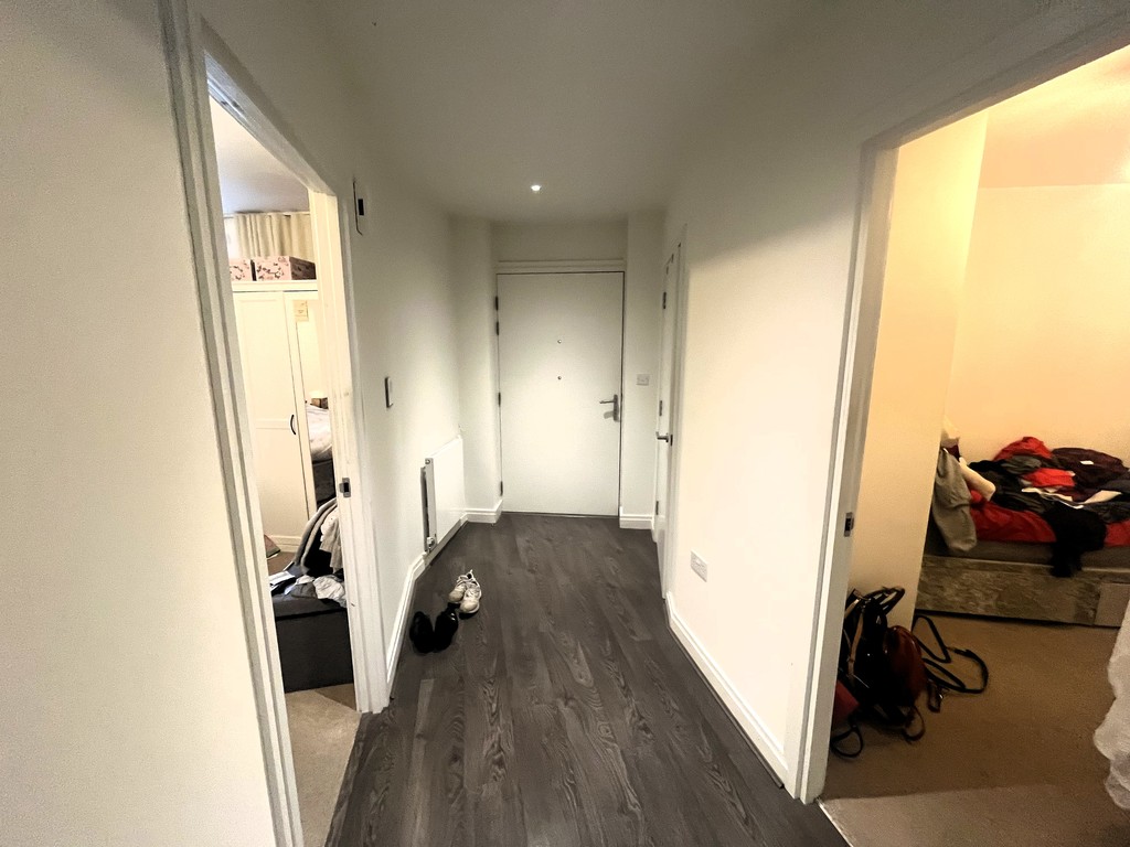 3 bed flat to rent in Gatefold Building, Hayes  - Property Image 10