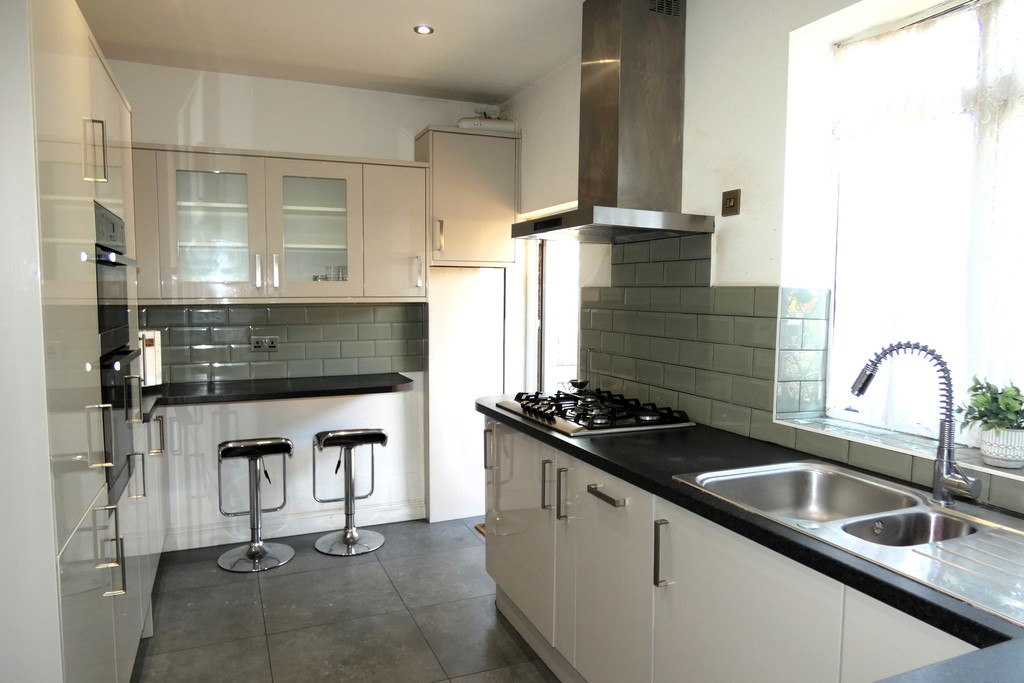 3 bed semi-detached house for sale in Ellington Road, Hounslow  - Property Image 12