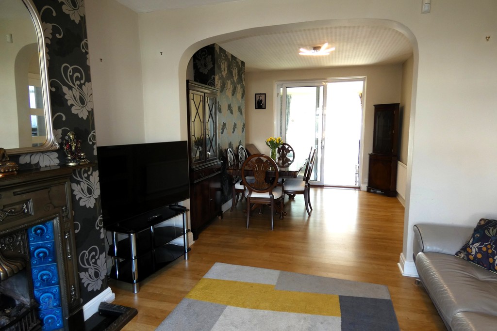 3 bed semi-detached house for sale in Ellington Road, Hounslow 8