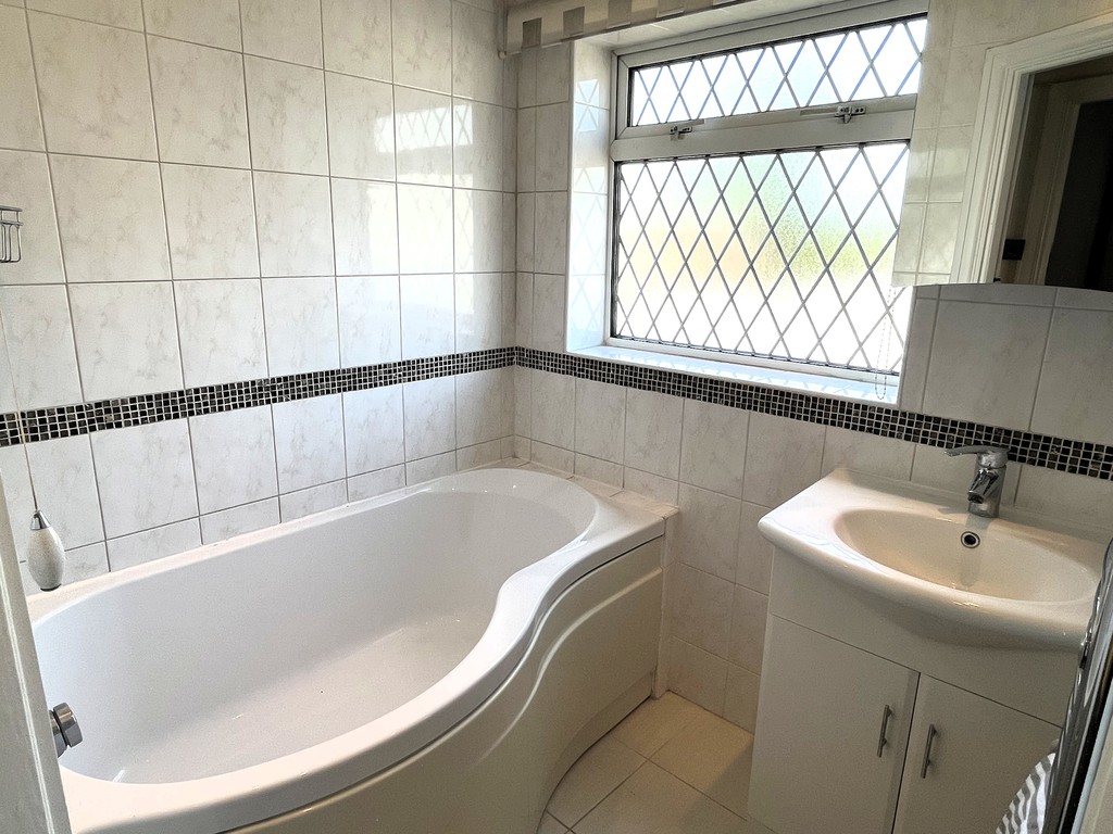 3 bed semi-detached house for sale in Ellington Road, Hounslow 20