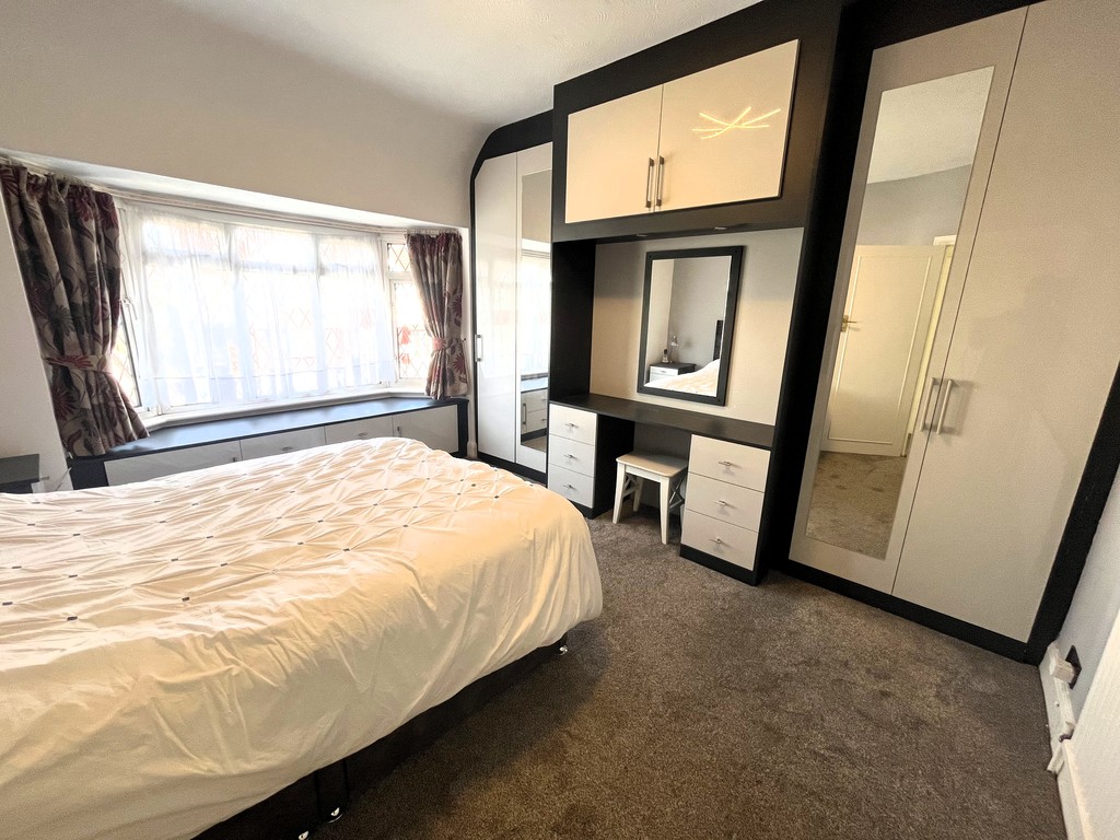 3 bed semi-detached house for sale in Ellington Road, Hounslow 23