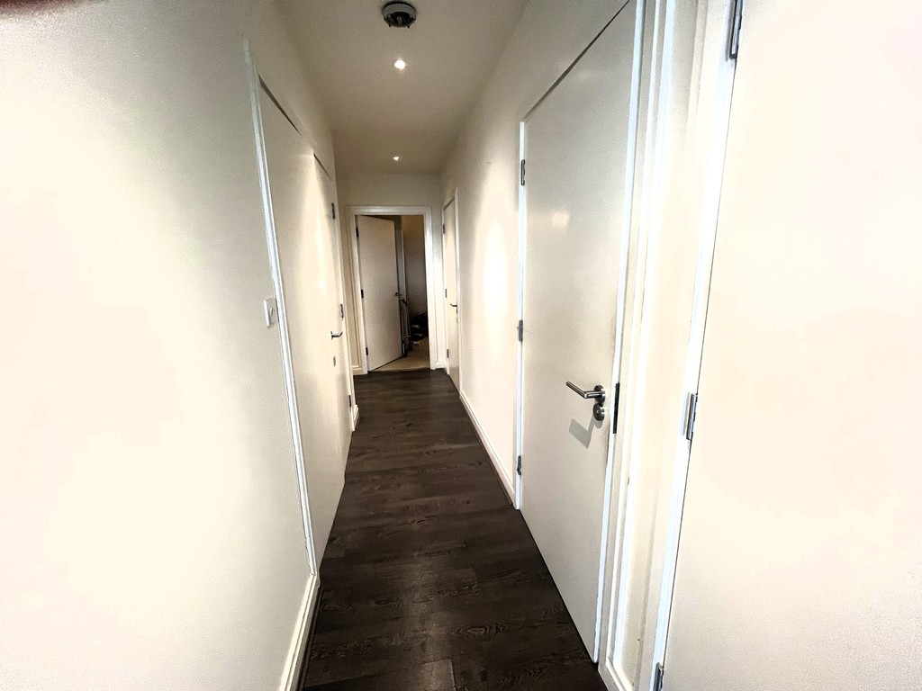 Barn conversion to rent in Blyth Road, Hayes 9