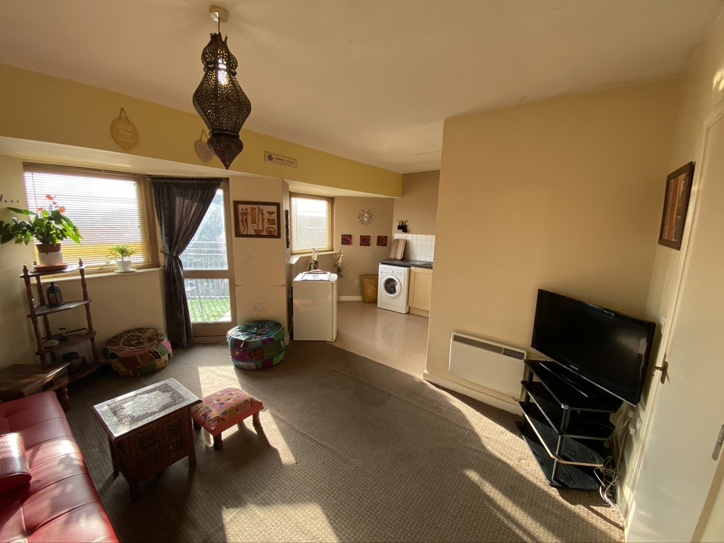 1 bed flat to rent in New Road, Feltham  - Property Image 10