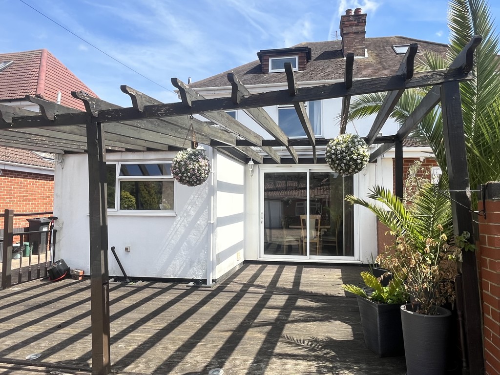 4 bed semi-detached house for sale in Martindale Road, Middlesex 20