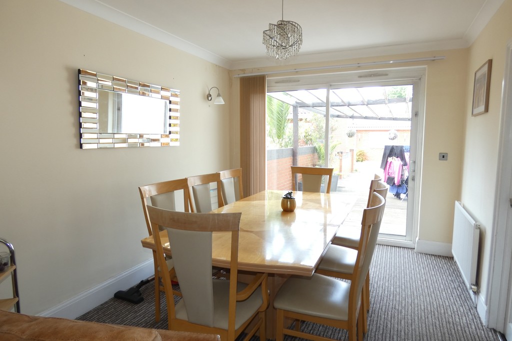 4 bed semi-detached house for sale in Martindale Road, Middlesex 17