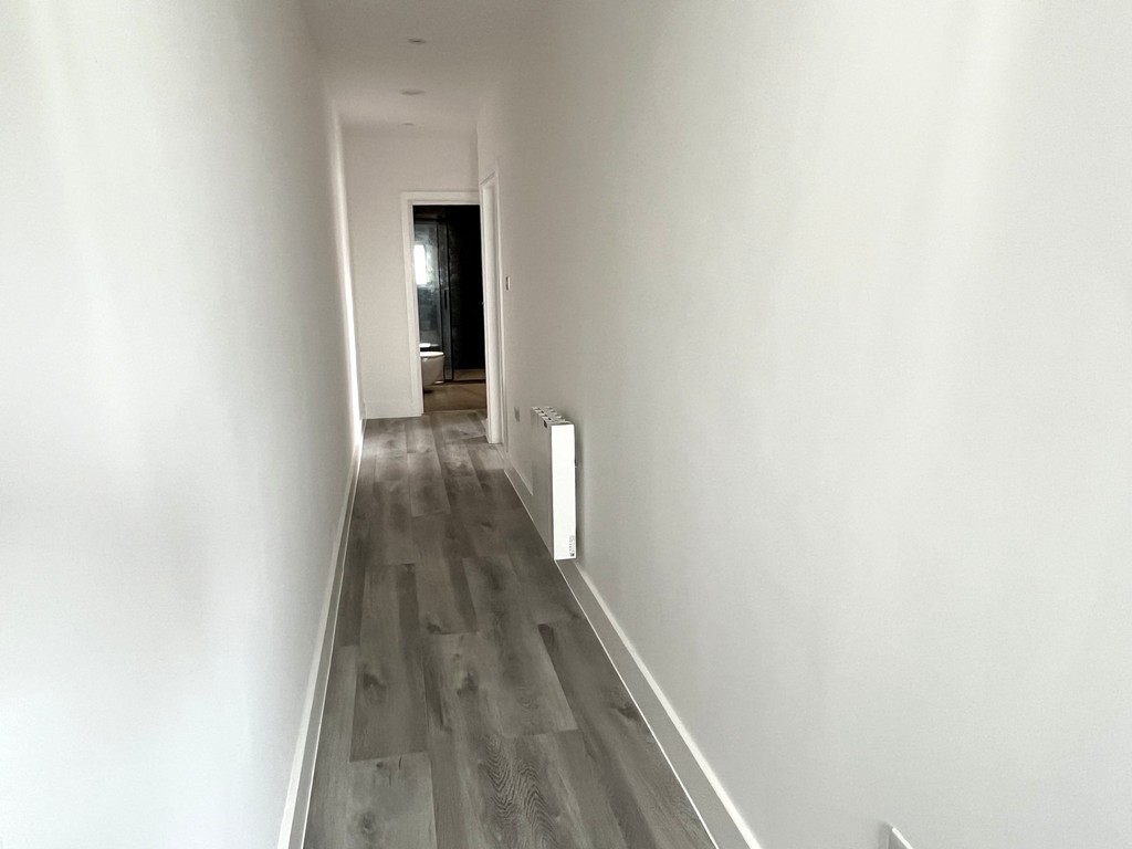 1 bed flat to rent in Eaton Place, Reading 4