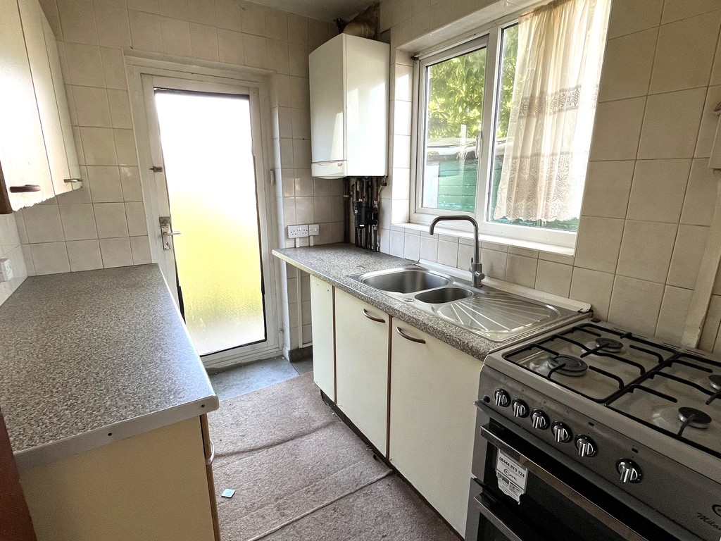 3 bed semi-detached house for sale in York Way, Feltham 2